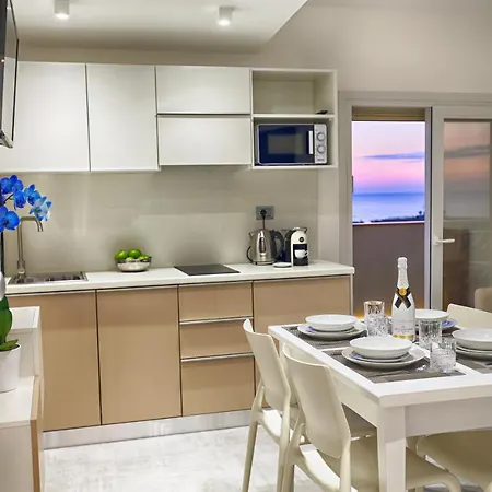 Bizantini Lejlighedshotel 4*