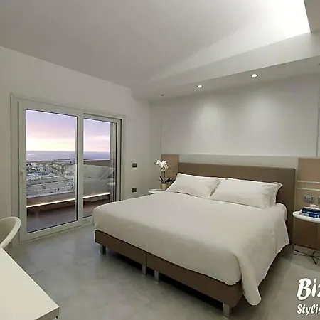Bizantini Lejlighedshotel 4*